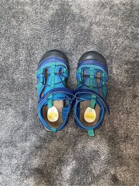 KOVO Kids Blue Sport Sandals Water Shoes Boys Size 31 (usually size 13 boys)